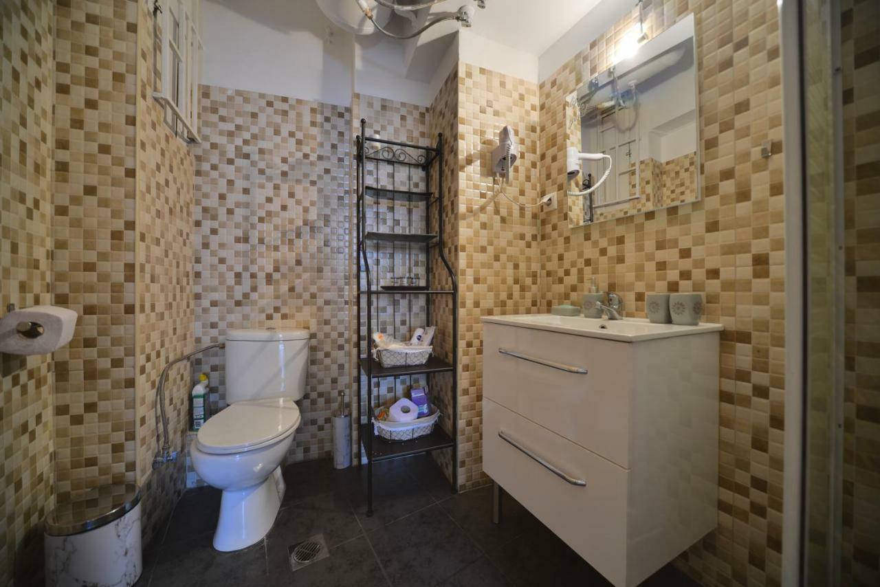 Unique Moments Apartment Athens Ngoại thất bức ảnh