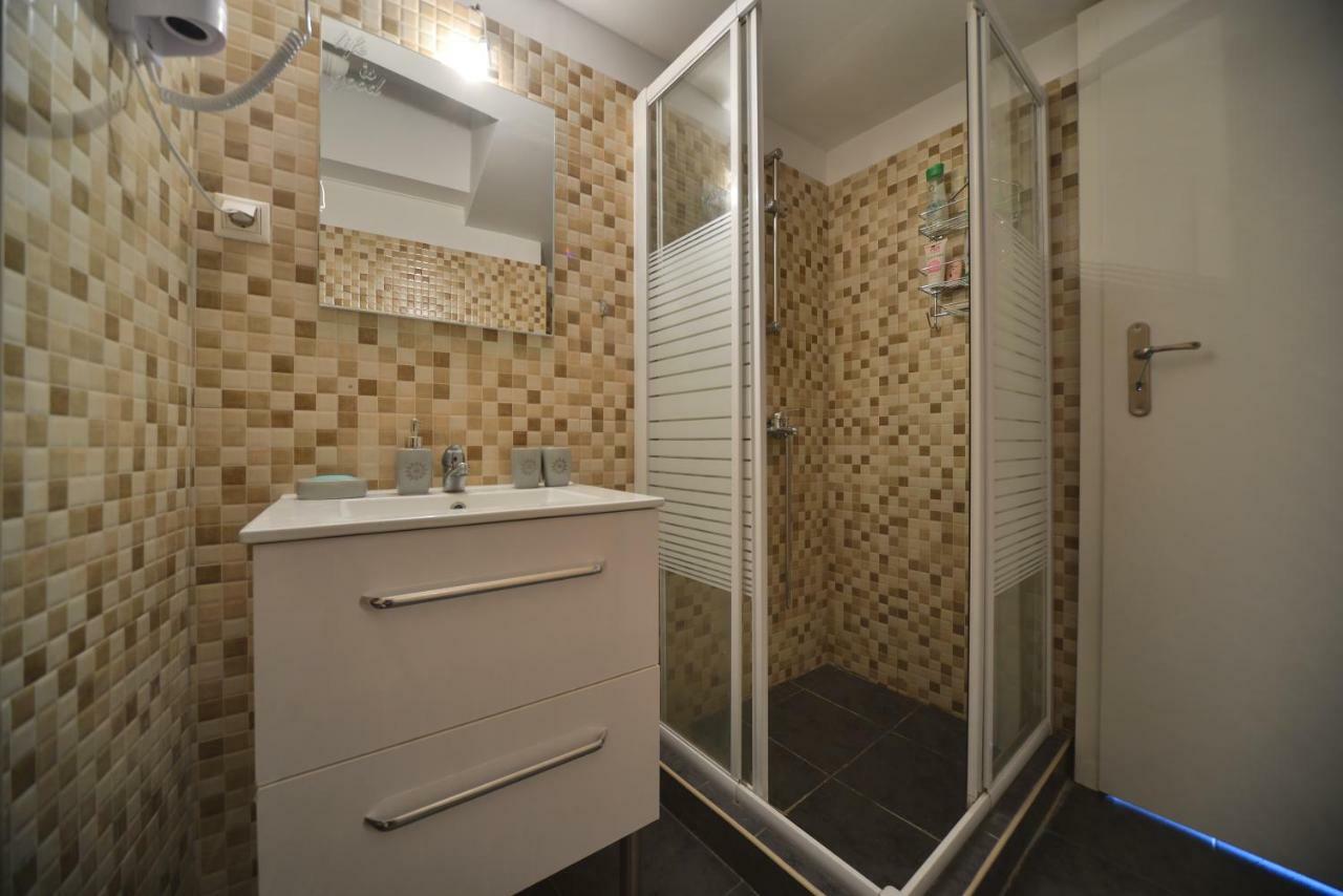 Unique Moments Apartment Athens Ngoại thất bức ảnh